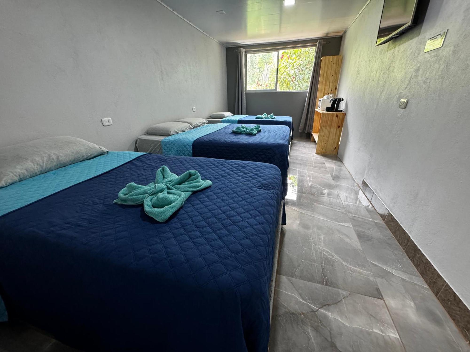 Hotel Uran Rivas Экстерьер фото